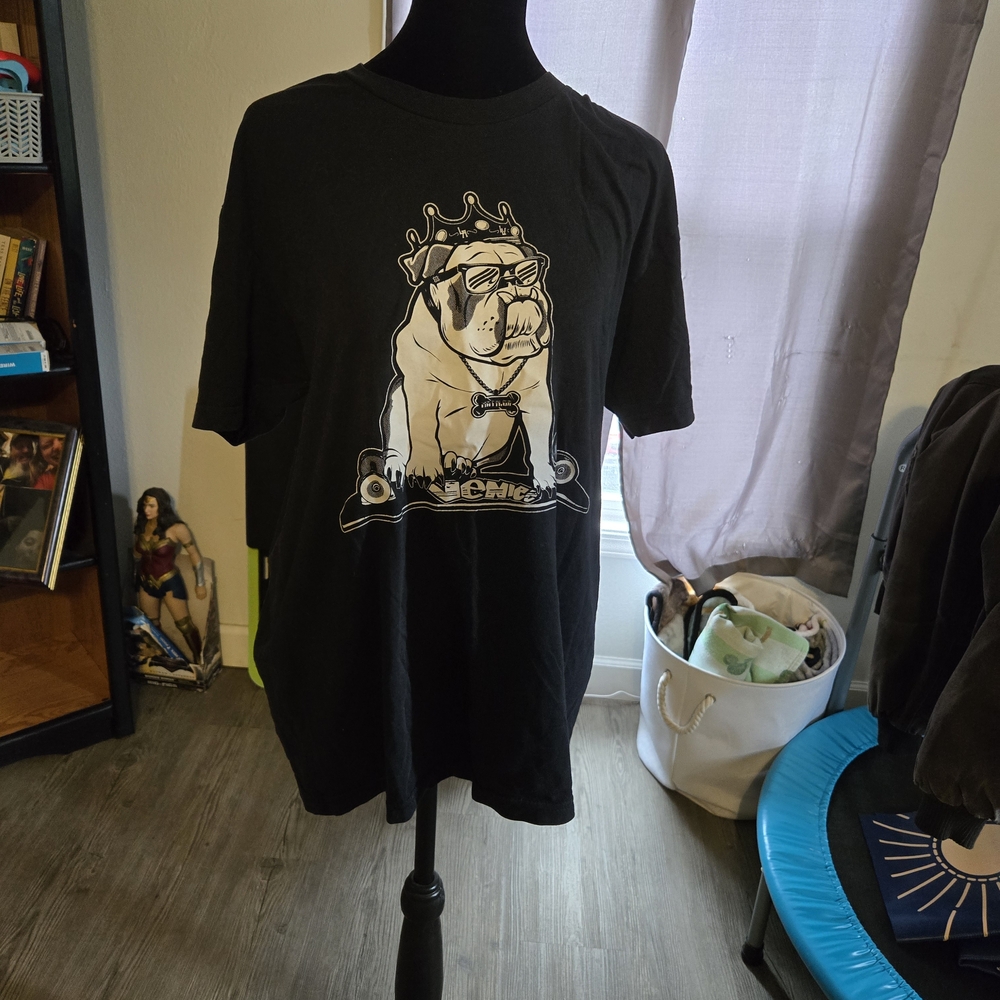 Black Graphic T-Shirt with Bulldog Design